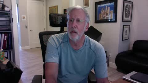 Snapshot of bustinout99 chatting on 04/04/26, 07:00 afternoon wood online show from 04/04/26, 07:00