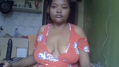 Snapshot of busty_kenzi chatting on 04/20/26, 05:21 busty kenzi online show from 04/20/26, 05:21