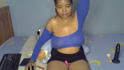 Snapshot of busty_kenzi chatting on 06/02/26, 03:30 busty kenzi online show from 06/02/26, 03:30