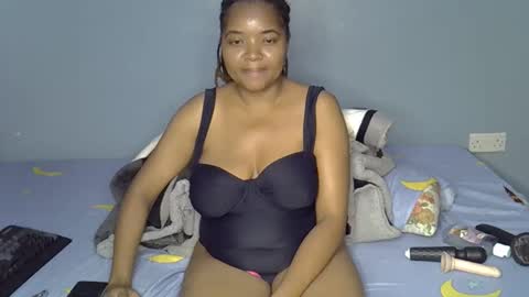 Snapshot of busty_kenzi chatting on 06/02/26, 05:48 busty kenzi online show from 06/02/26, 05:48