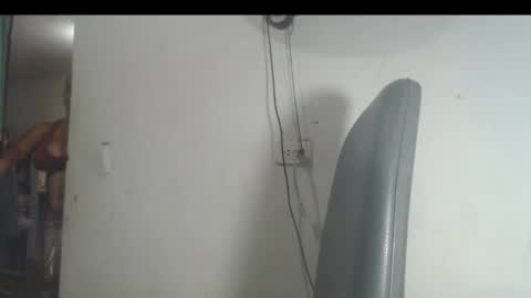 Snapshot of bustyamanda_ chatting on 03/27/26, 11:04 Amanda online show from 03/27/26, 11:04