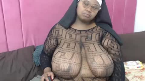 bustybmw001 online show from 07/27/26, 05:53