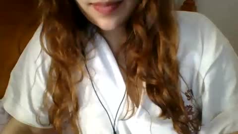 Snapshot of bustydoll22 chatting on 05/22/26, 01:13 doll online show from 05/22/26, 01:13