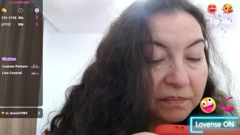 Snapshot of bustyemma chatting on 12/15/25, 06:28 Emma online show from 12/15/25, 06:28