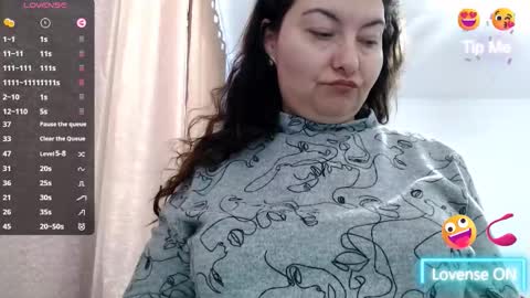Snapshot of bustyemma chatting on 01/12/26, 11:15 Emma online show from 01/12/26, 11:15