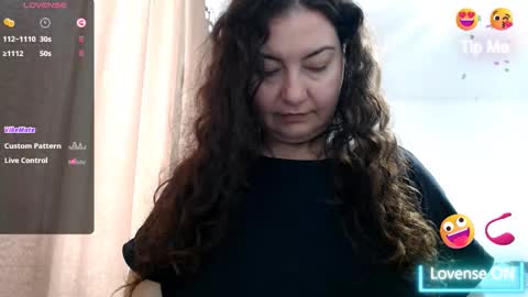 Snapshot of bustyemma chatting on 02/10/26, 10:52 Emma online show from 02/10/26, 10:52