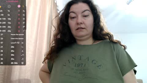 Snapshot of bustyemma chatting on 04/12/26, 11:26 Emma online show from 04/12/26, 11:26