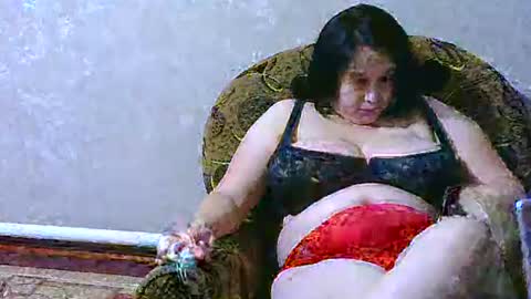 Snapshot of bustyeva700 chatting on 10/31/25, 02:23 BustyEva700 online show from 10/31/25, 02:23