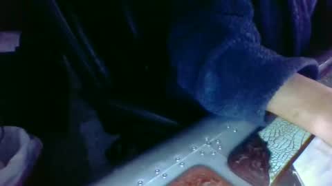 Snapshot of butslutt2 chatting on 01/08/26, 12:18 butslutt2 online show from 01/08/26, 12:18