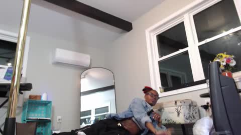 Snapshot of butt3rcup chatting on 11/02/25, 03:31 Goddess online show from 11/02/25, 03:31