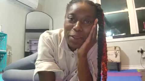 Snapshot of butt3rcup chatting on 11/15/25, 01:36 Goddess online show from 11/15/25, 01:36