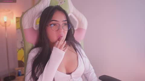 zafiro online show from 11/12/25, 07:24