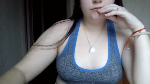 Snapshot of butterfly18988 chatting on 10/25/25, 06:32 butterfly18988 online show from 10/25/25, 06:32