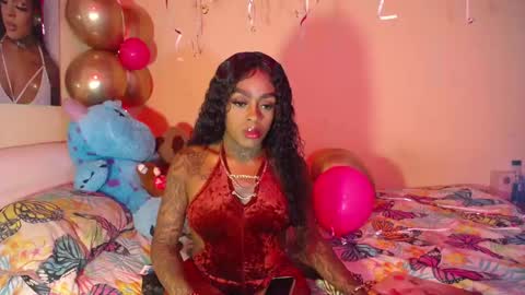 butterfly_rouse online show from 11/17/25, 08:25