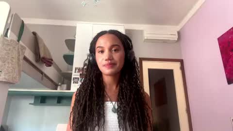 Snapshot of butterflyboop chatting on 06/20/26, 02:09 Anna online show from 06/20/26, 02:09