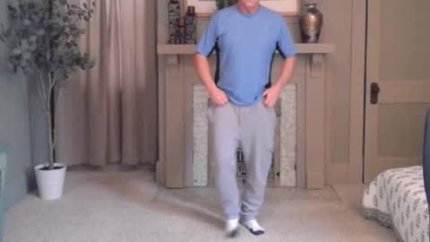 Snapshot of buttnakedfun954737 chatting on 01/16/25, 06:48 Miles online show from 01/16/25, 06:48