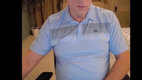 Snapshot of buttnakedfun954737 chatting on 01/28/25, 11:06 Miles online show from 01/28/25, 11:06