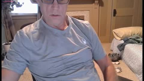 Snapshot of buttnakedfun954737 chatting on 09/29/25, 12:10 Miles online show from 09/29/25, 12:10