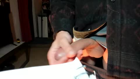 Snapshot of buttynomad chatting on 11/02/25, 05:21 buttynomad online show from 11/02/25, 05:21