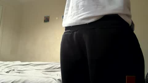 Snapshot of buynowlive chatting on 04/21/26, 01:42 buynowlive online show from 04/21/26, 01:42