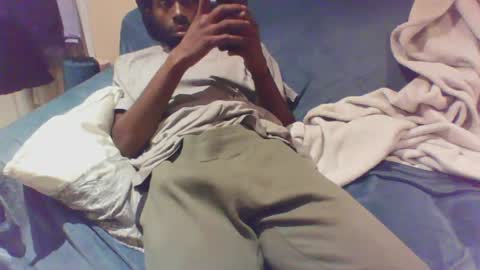 Snapshot of buzsy chatting on 12/11/24, 12:23 Buzsy online show from 12/11/24, 12:23