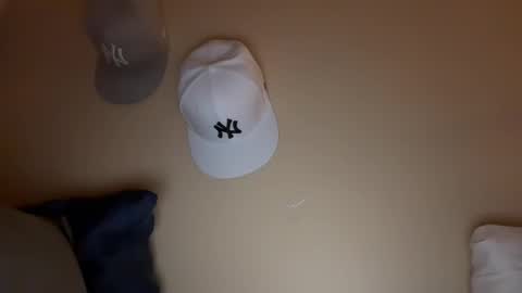 Snapshot of buzz5127 chatting on 03/12/25, 03:02 buzz5127 online show from 03/12/25, 03:02