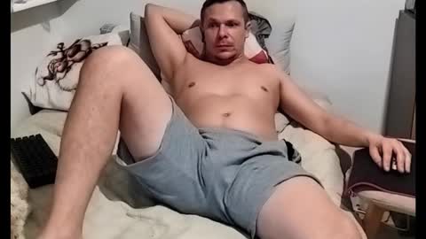 Snapshot of buzzek chatting on 01/07/26, 02:58 Bazzek online show from 01/07/26, 02:58