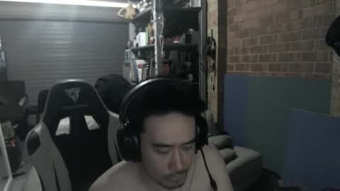 Snapshot of buzzzzzzz01 chatting on 09/24/25, 05:11 buzzzzzzz01 online show from 09/24/25, 05:11