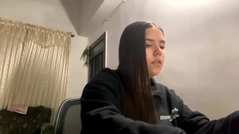 Snapshot of bymichel chatting on 09/29/25, 04:39 bymichel online show from 09/29/25, 04:39