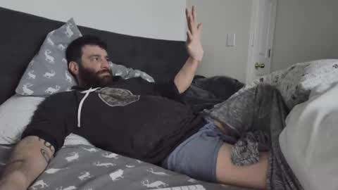 Snapshot of c2cmee chatting on 12/16/24, 10:50 c2cmee online show from 12/16/24, 10:50