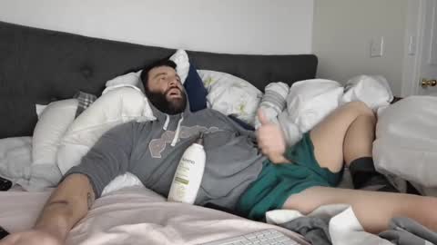 Snapshot of c2cmee chatting on 01/28/25, 05:22 c2cmee online show from 01/28/25, 05:22