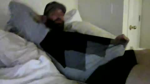 Snapshot of c2cmee chatting on 11/23/25, 04:34 c2cmee online show from 11/23/25, 04:34