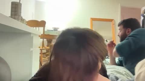 Snapshot of c2cmee chatting on 03/17/26, 05:11 c2cmee online show from 03/17/26, 05:11