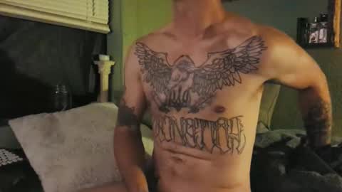 Snapshot of c4tf1sh chatting on 11/15/25, 06:44 1DontR3member online show from 11/15/25, 06:44