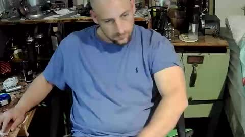 Snapshot of c547409 chatting on 10/24/25, 08:22 c547409 online show from 10/24/25, 08:22