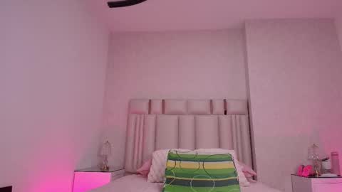 Carolina online show from 11/07/25, 03:17