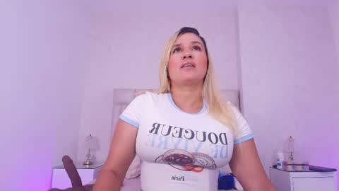 Carolina online show from 04/14/26, 03:01