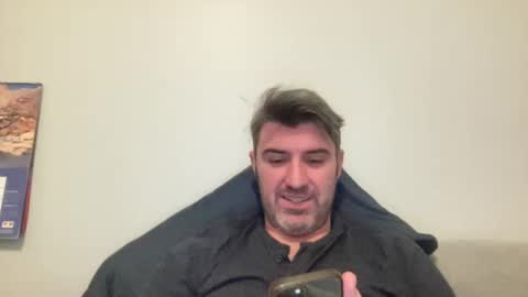 Snapshot of c_life128 chatting on 01/10/25, 10:25 c_life128 online show from 01/10/25, 10:25