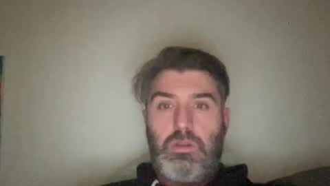 Snapshot of c_life128 chatting on 10/16/25, 10:05 c_life128 online show from 10/16/25, 10:05