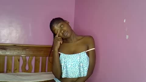 Snapshot of c_trish chatting on 10/16/25, 10:22 C--trish online show from 10/16/25, 10:22