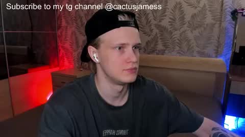 Snapshot of cactusjames_69 chatting on 10/02/25, 01:23 James online show from 10/02/25, 01:23