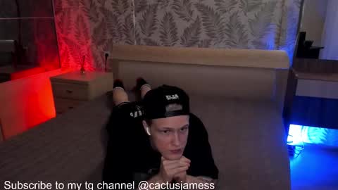 Snapshot of cactusjames_69 chatting on 10/24/25, 06:26 James online show from 10/24/25, 06:26