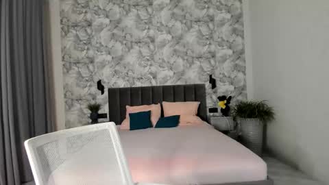 Snapshot of caelestiss chatting on 01/18/26, 01:31 Lita online show from 01/18/26, 01:31