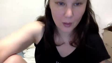 Snapshot of caffeinated_lamb chatting on 06/12/26, 05:56 Lamb online show from 06/12/26, 05:56