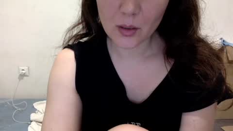 Snapshot of caffeinated_lamb chatting on 06/15/26, 05:48 Lamb online show from 06/15/26, 05:48