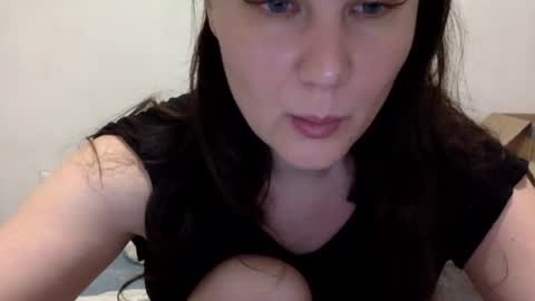Snapshot of caffeinated_lamb chatting on 06/18/26, 06:01 Lamb online show from 06/18/26, 06:01