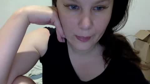 Snapshot of caffeinated_lamb chatting on 06/19/26, 05:50 Lamb online show from 06/19/26, 05:50