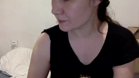 Snapshot of caffeinated_lamb chatting on 06/22/26, 05:54 Lamb online show from 06/22/26, 05:54