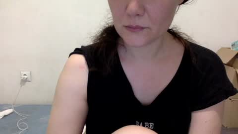 Snapshot of caffeinated_lamb chatting on 06/24/26, 05:56 Lamb online show from 06/24/26, 05:56
