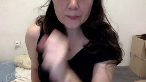 Snapshot of caffeinated_lamb chatting on 07/06/26, 05:59 Lamb online show from 07/06/26, 05:59